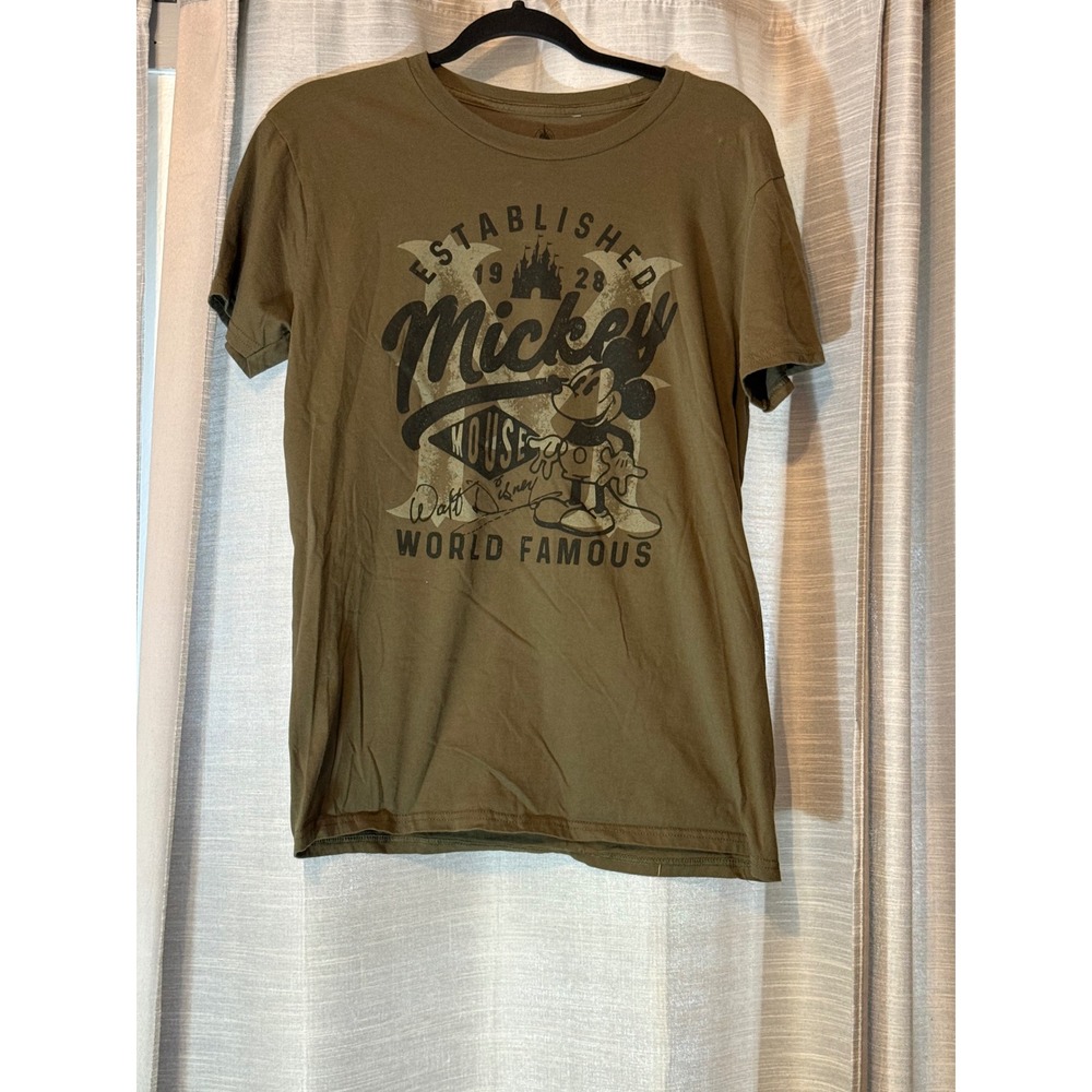Disney Parks Est 1928 Mickey Mouse World Famous Olive Green Graphic T-Shirt Sz M